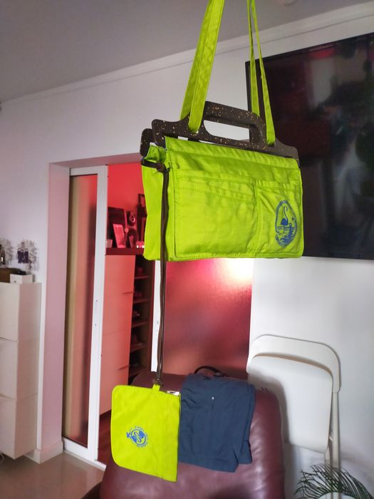 Vând geantă DIESEL mărime mică