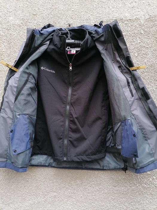 Продавам ново синьо яке 2 в 1 зимно (пролет - есен)  Columbia