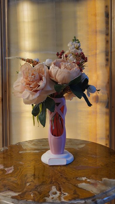 Vaza in forma de poanta(nume personalizat)