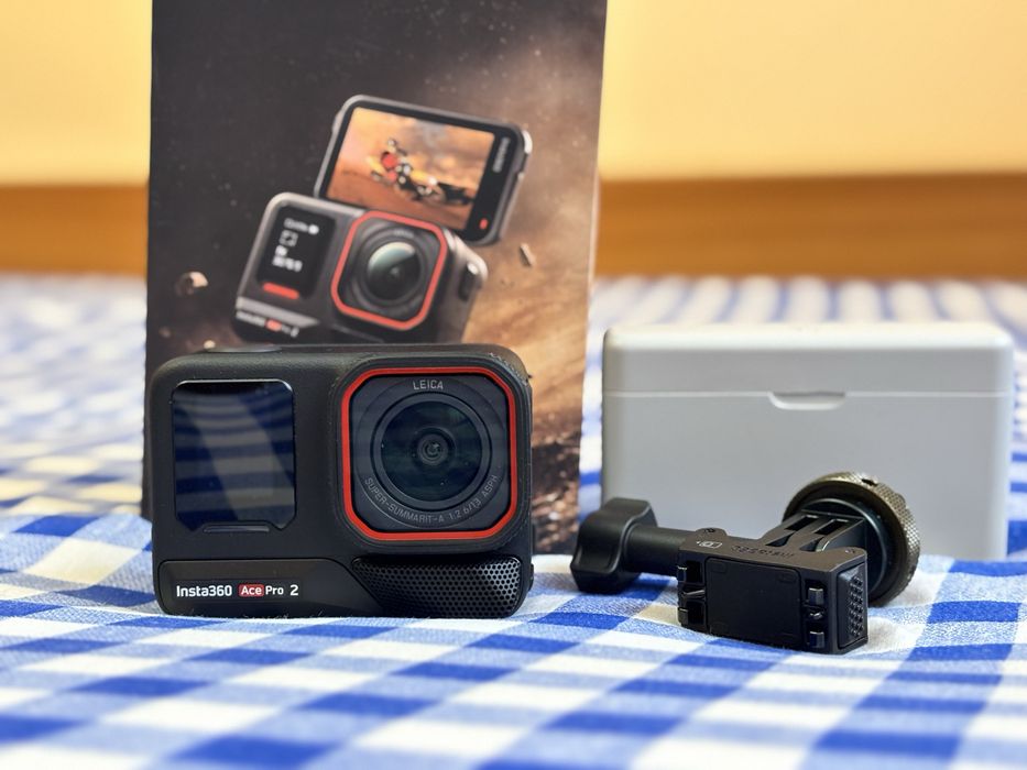 Insta360 Ace Pro 2 Dual Battery - Garantie - BONUS - Impecabila