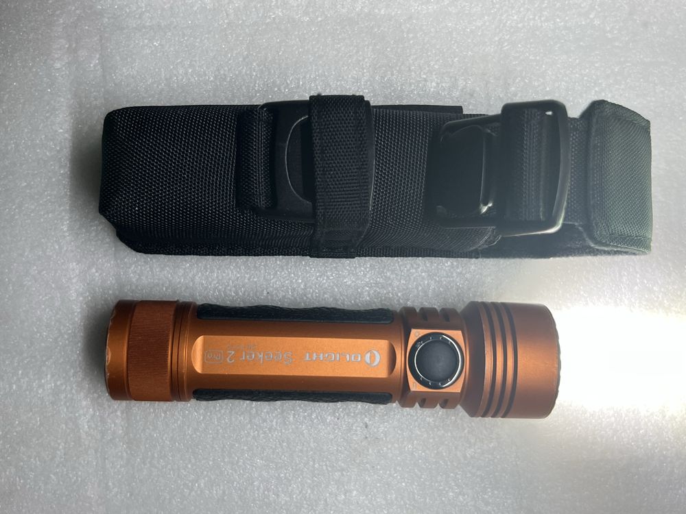 Olight Seeker 2 Pro 3200 лумена Three Cree XP-L HD CW LED тактичеки