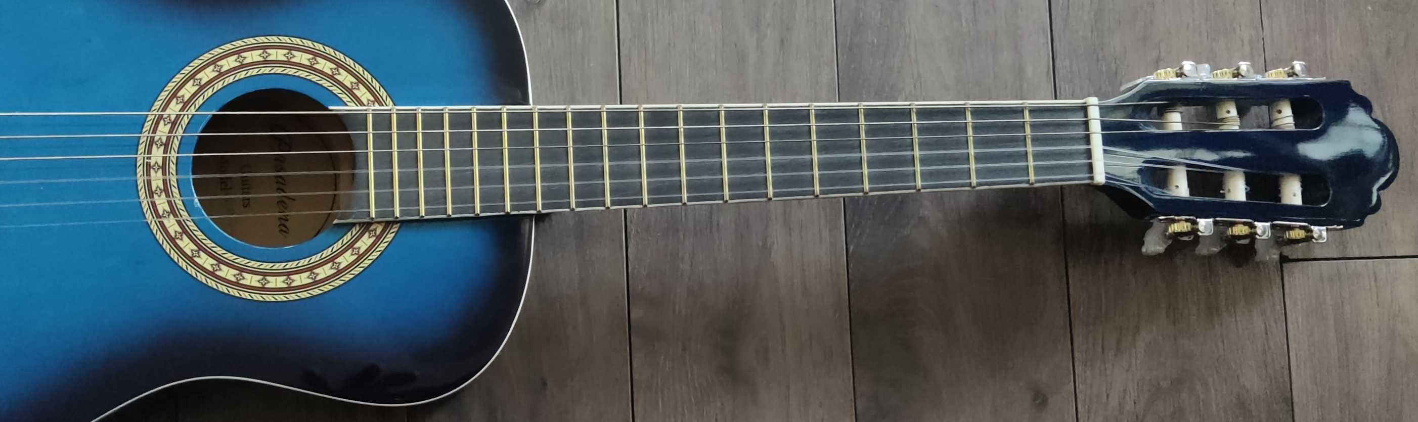 Класическа китара Pasadena CG161 Blue Burst - размер 1/2 + аксесоари