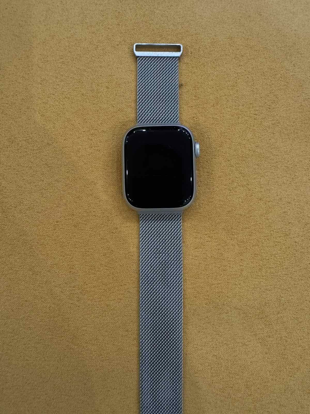 Apple Watch 9 41 mm.