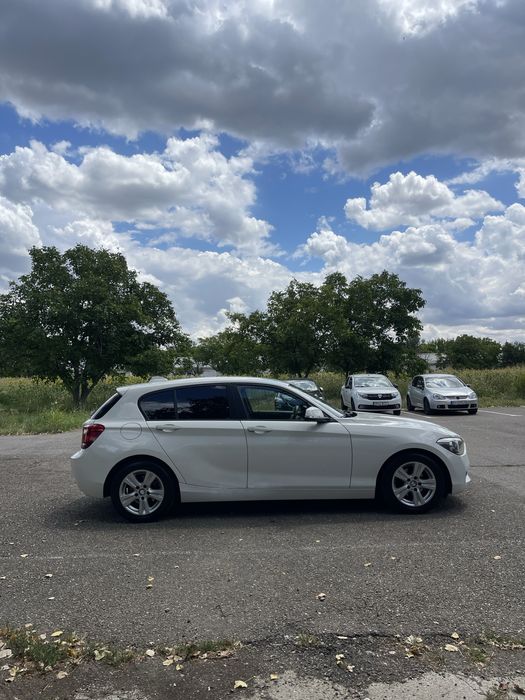 BMW Seria 1 F20 116i 2012