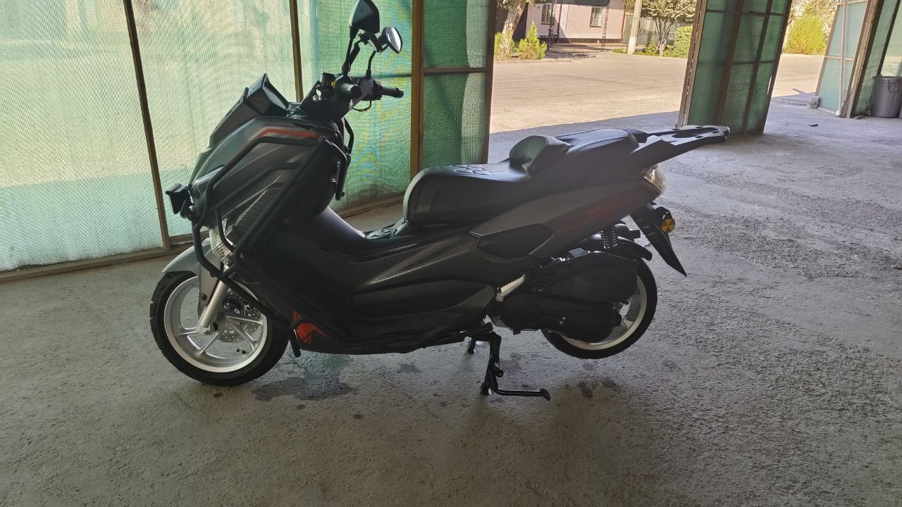 Moto Skuter 2025