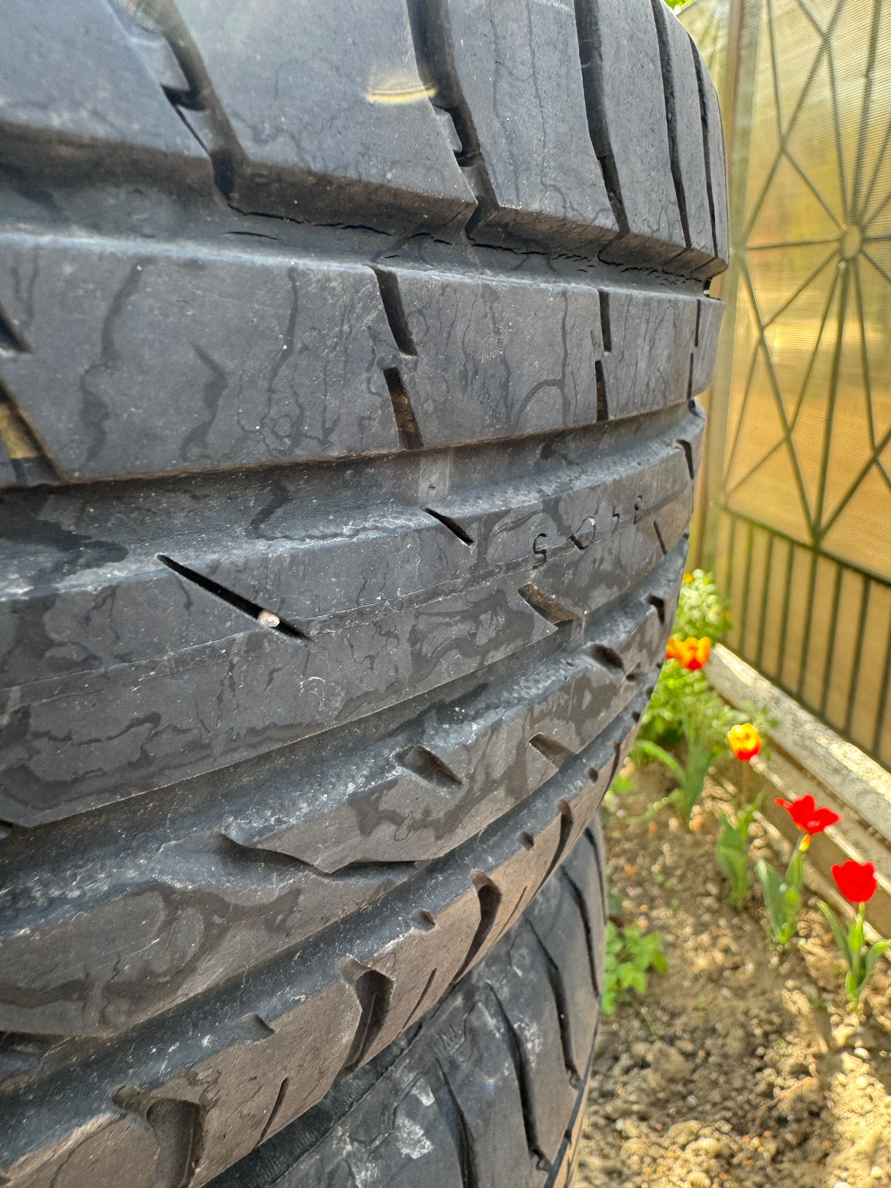 Nokian Anvelope vara 205.55.16 200 ron toate