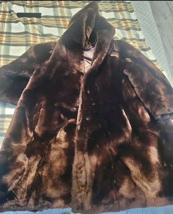 Haina blana marime mare