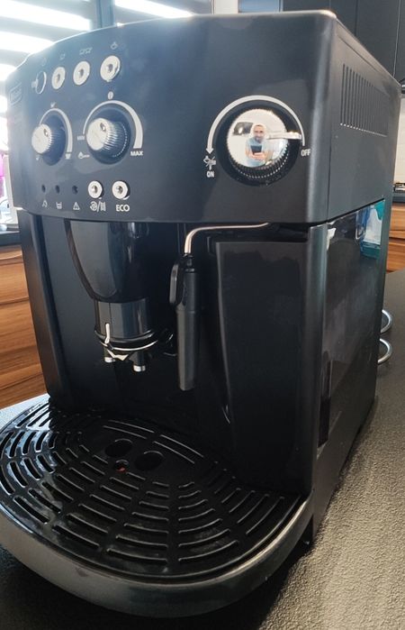 Espressor automat Delonghi Magnifica