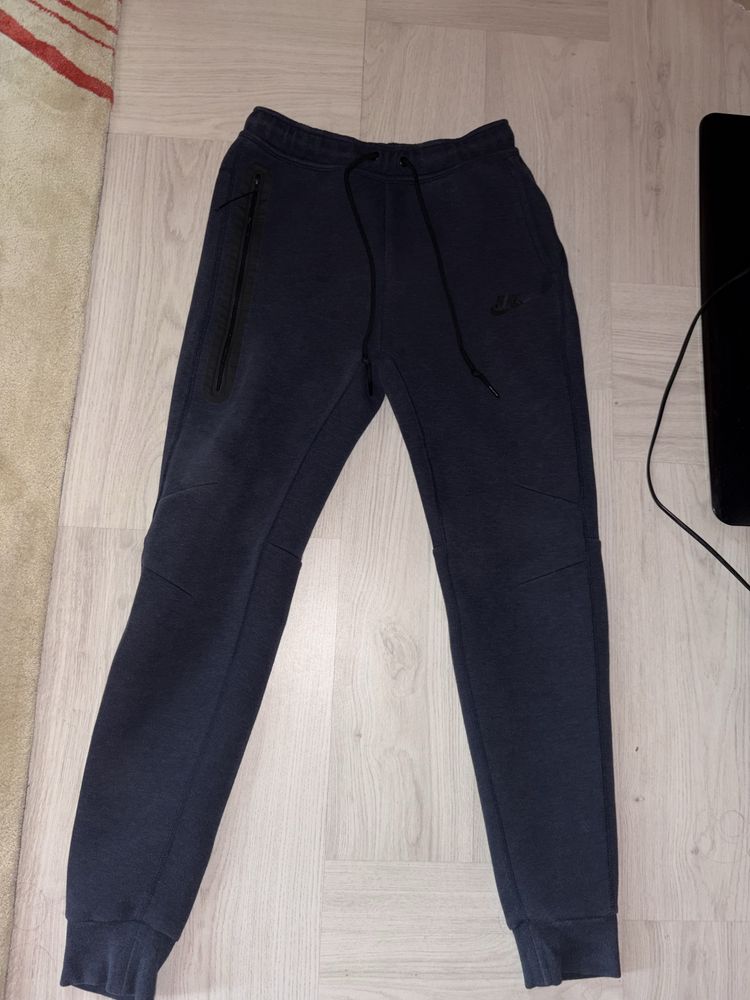 Продавам екипи, къси панталонти bape, nike tech,corteiz