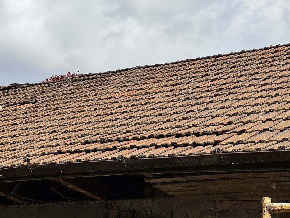 Donez tigla veche in stare buna