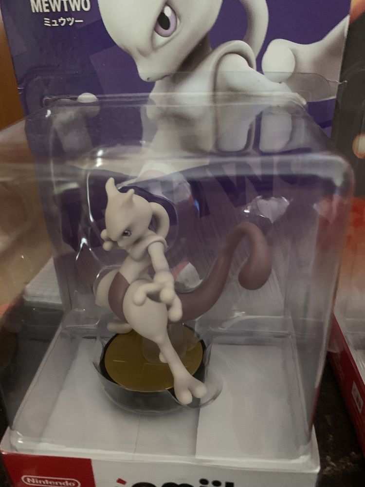 Amiibo Pokemon Charizard -Mewtwo