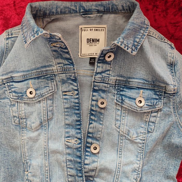 Jacheta DENIM, mărime 140, noua