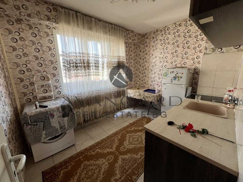 Продава се Тристаен апартамент в Пловдив, Изгрев - 88 кв.м за 995 €/кв.м - Снимка #2