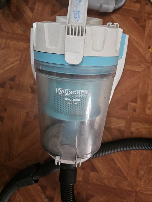 Продаю пелесосы Zanussi и Dauscher