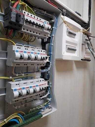 Все услуги электрика по городу