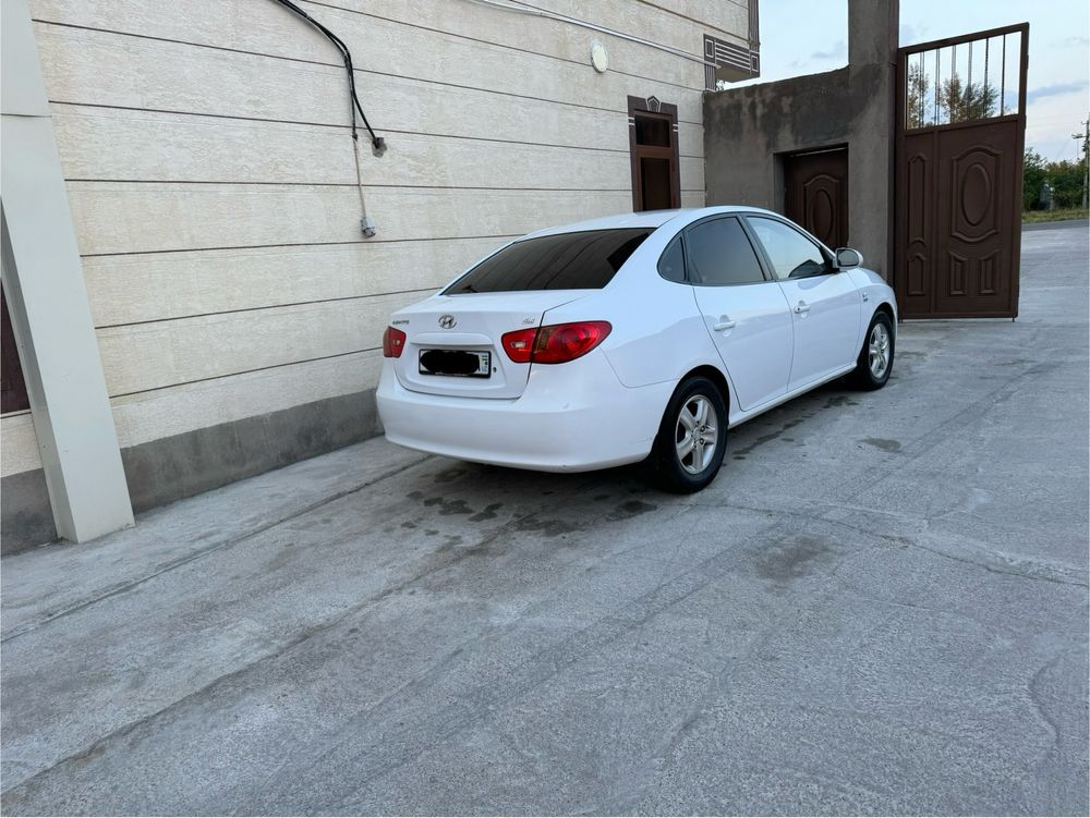 Hyundai avante 2008