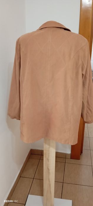 Geaca damă mărimea 46 culoarea piersicii