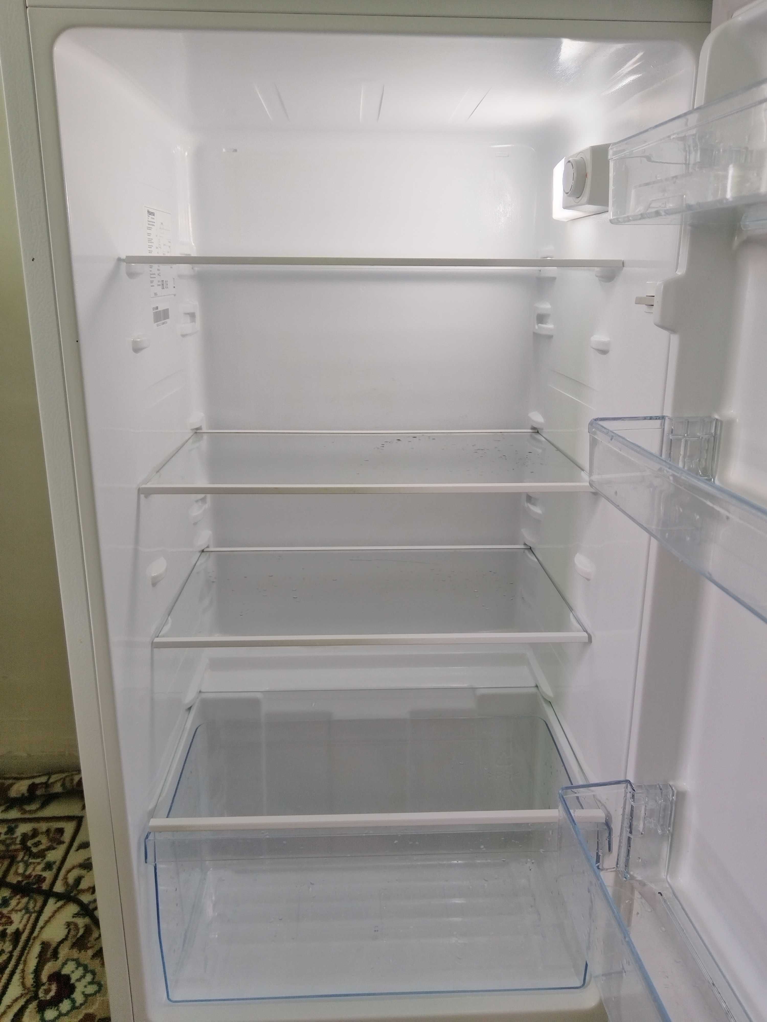 Продам холодильник почти новый