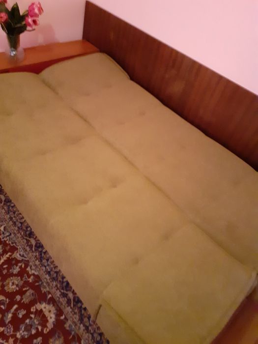 Разтегателен диван с ракла