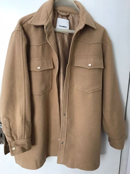 Бежово палто …….