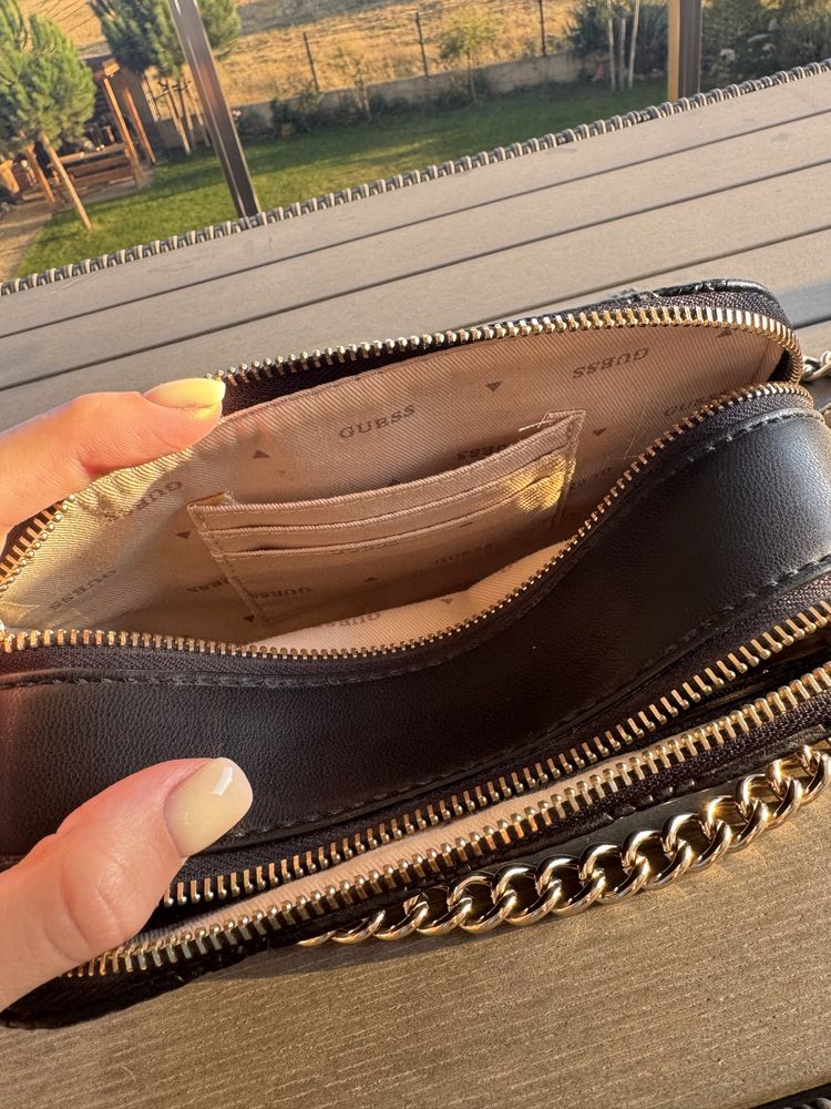 чанта Guess чисто нова