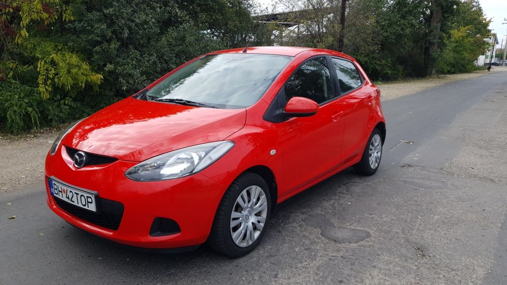 Mazda 2 , 1.3 benzina , 75 cp , An 2010 !
