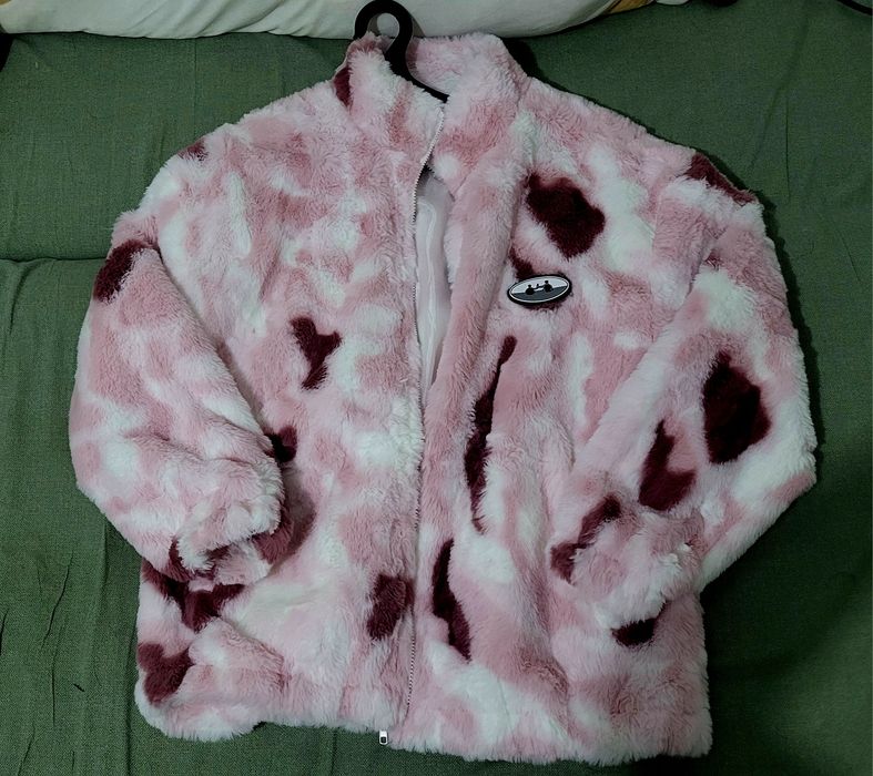 Кофта на замке розовая