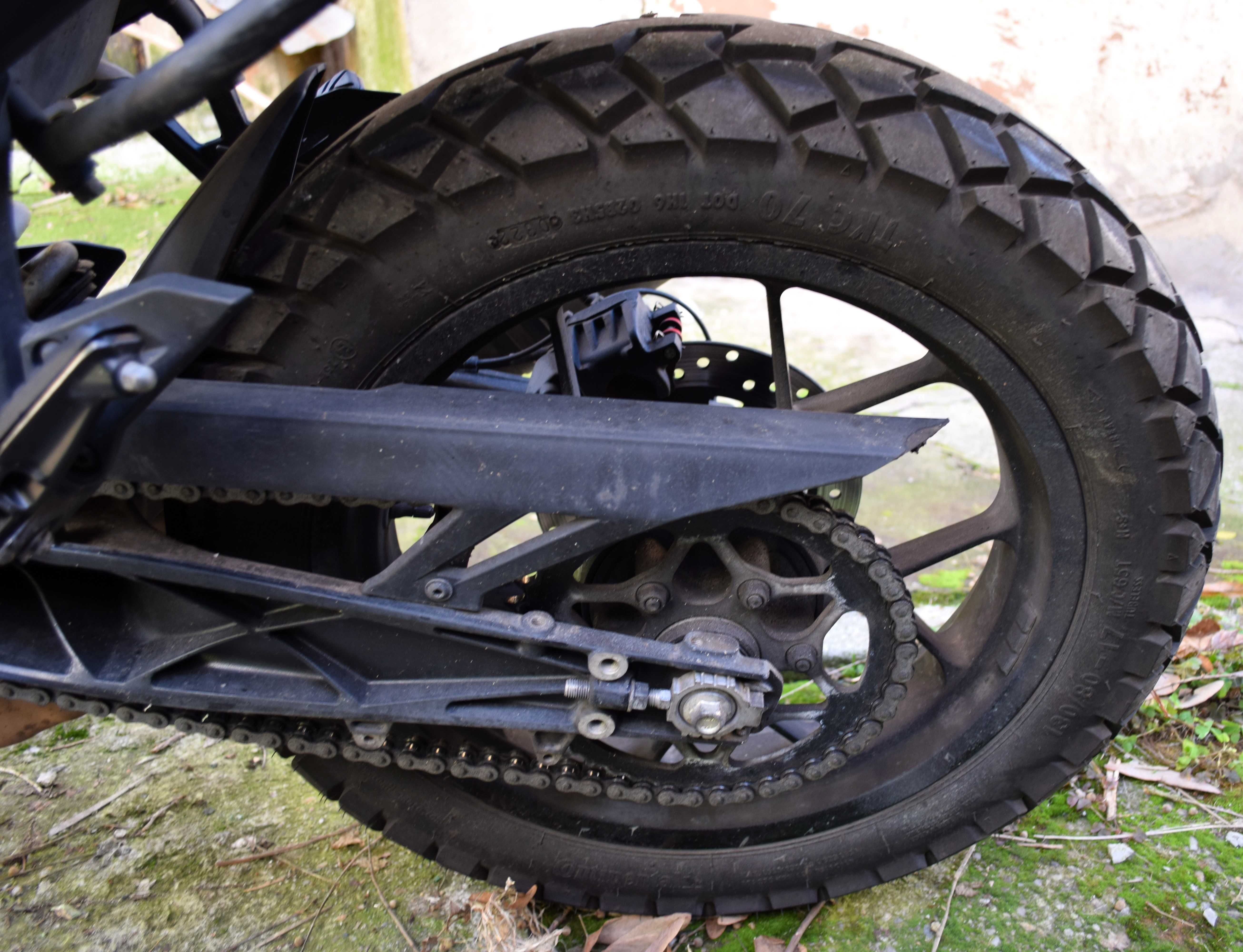 KTM 390 Adventure 2022 si multe accesorii incluse in pret