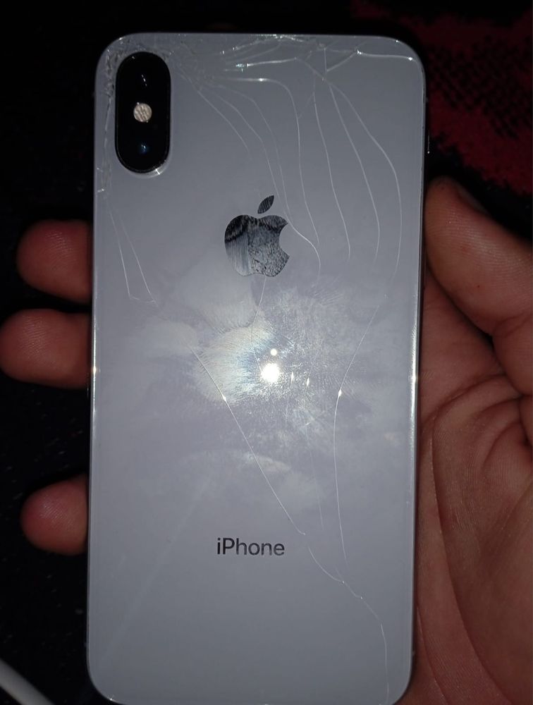 Vand iphone XS alb urgent DOAR IN SLOBOZIA IALOMITA