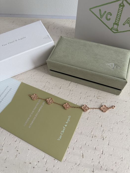 Van Cleef дамска гривна New Season