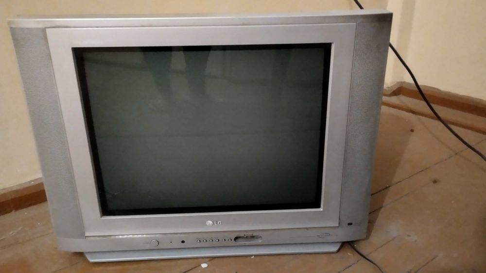 Телевизор LG б/у