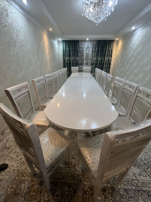 Стол и стулья комплект