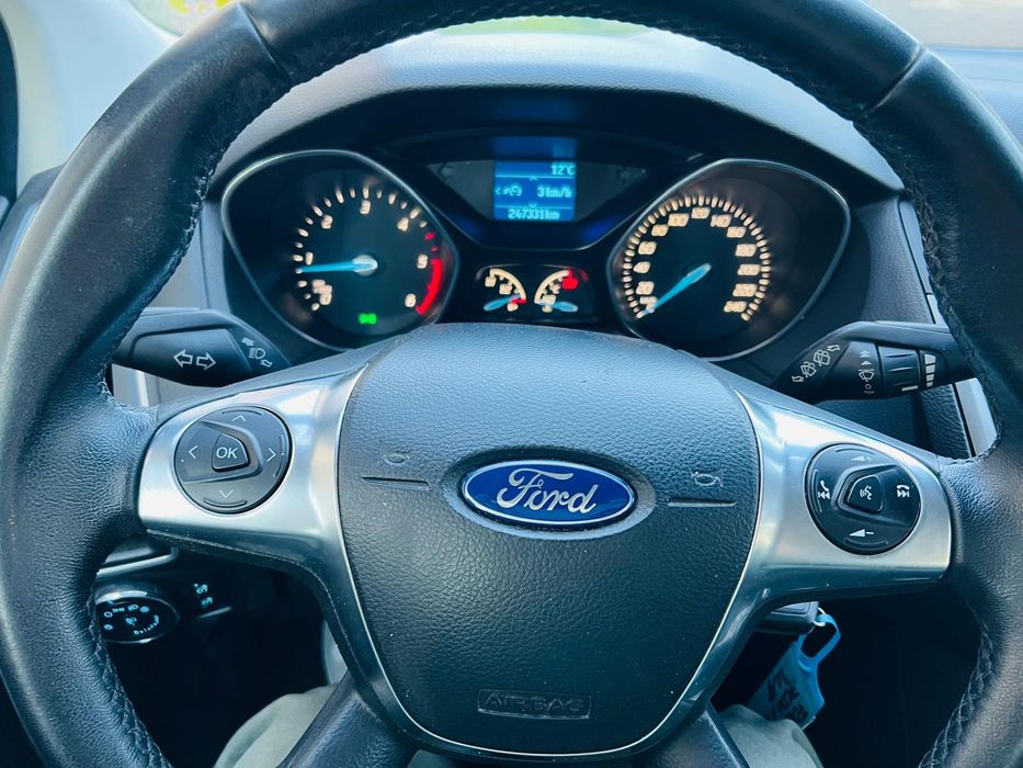 Ford Focus 3 Titanium  1.6tdci 116cp/Climă/euro 5