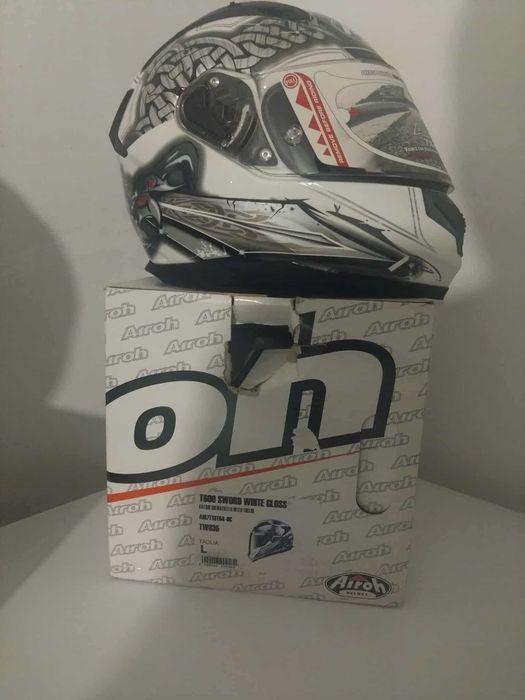 Casca Airoh SWORD white GLOSS integrala /full face  Marimea M noua