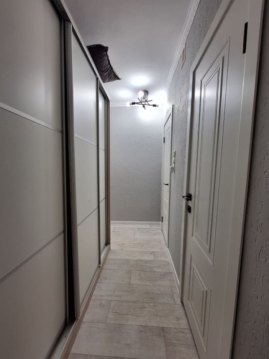 Продаётся 2 комн в 4 мкрне