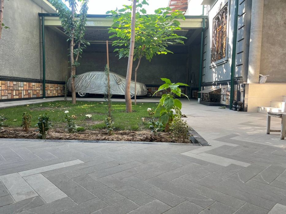 Продается Около Ипподрома Дом 6 комнатный 3 сотоки