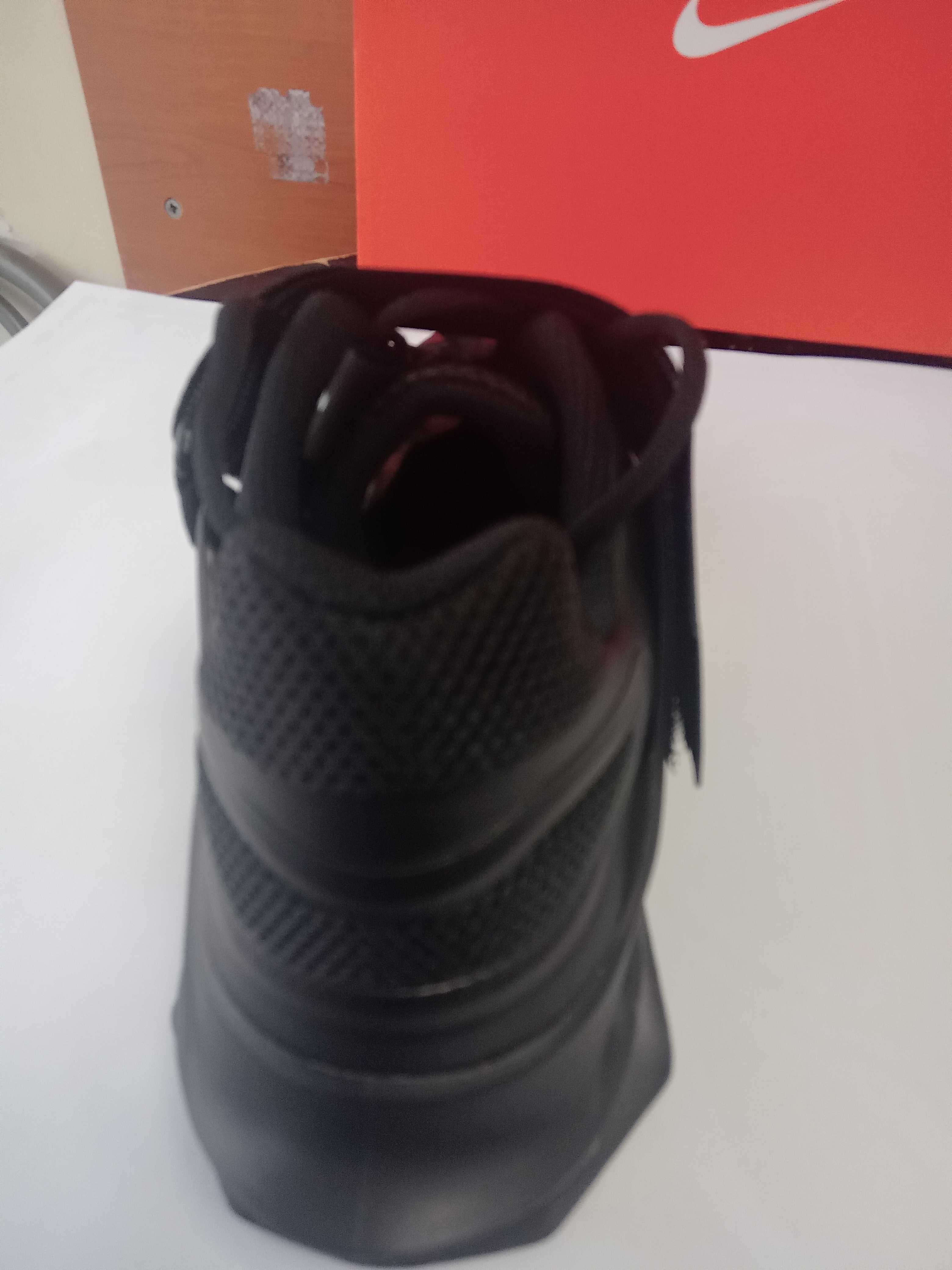 Щангети Nike Savaleos