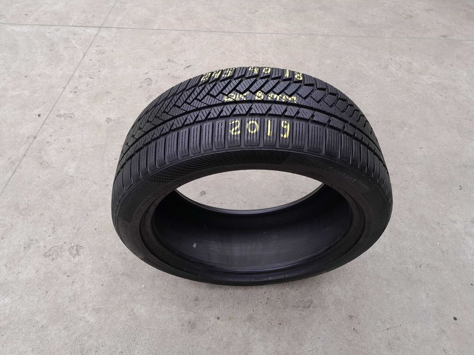 O anvelopa iarna 235 45 18 continental winter TS 850P profil 8 mm