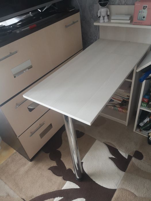 Стол письменный складной