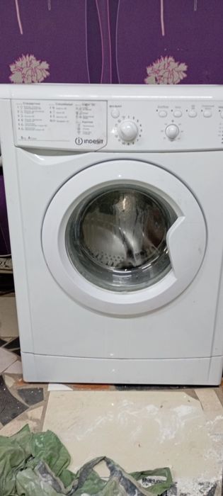 Стиральная машина  indizit