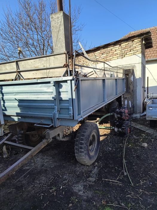 Remorci 5T cu roata a 5a