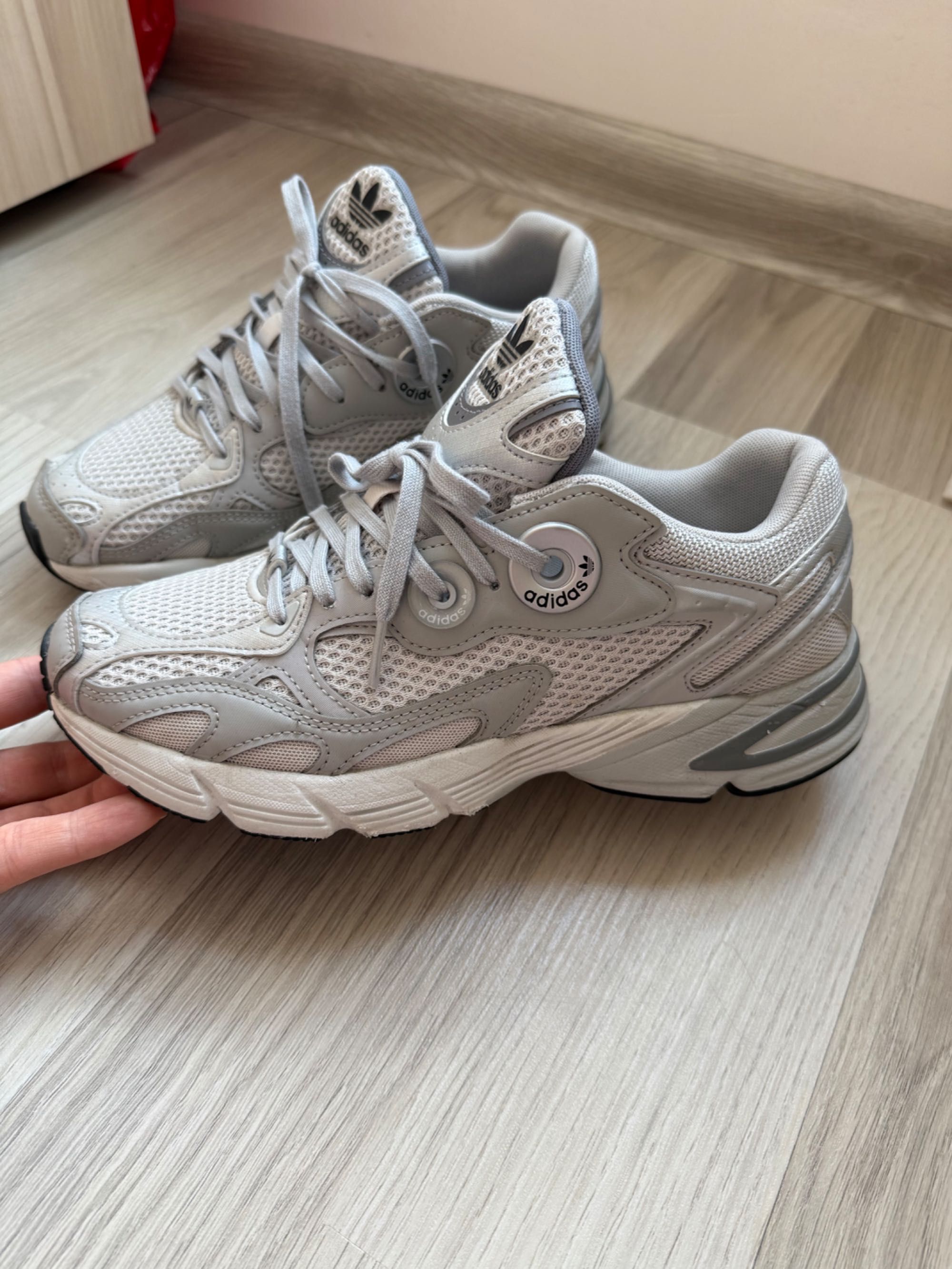 Adidas Astir grey