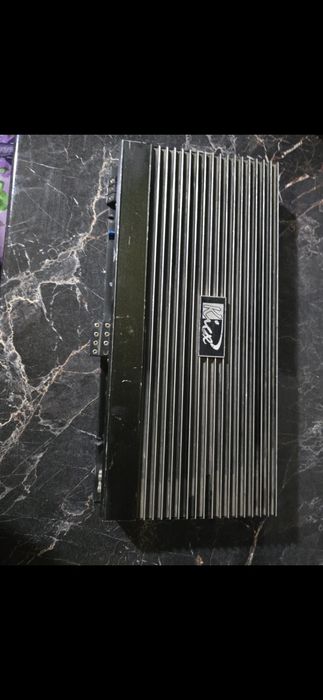 Усилитель 4 канальный и манаблок