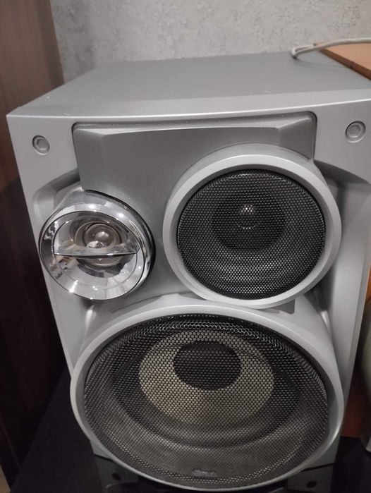 Колонки от центра LG