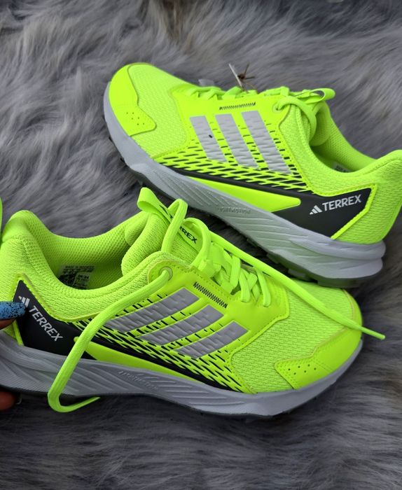 Adidas Terrex оригинални дамски сникърси нови 38 2/3