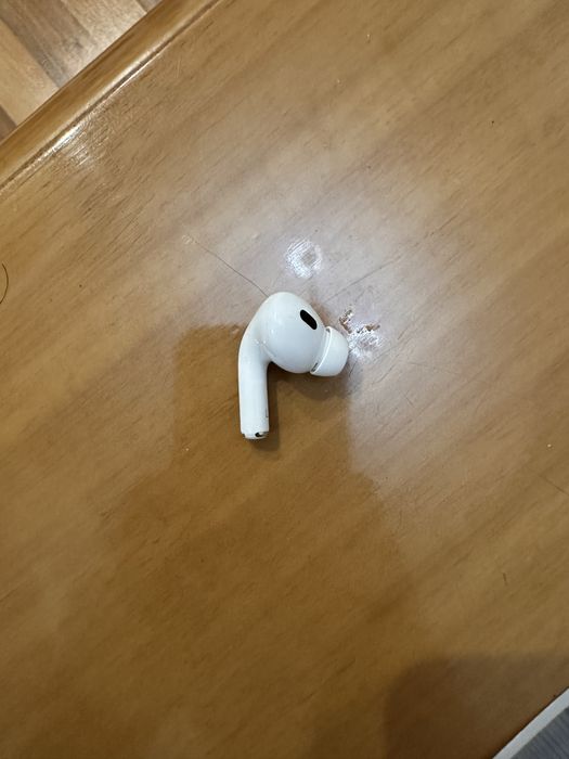 Левое ухо airpods pro 2
