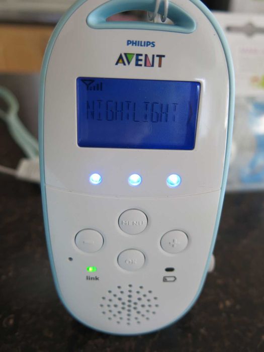 Цифpoв бeбeфoн Philips Avent - DECT 560 SCD560