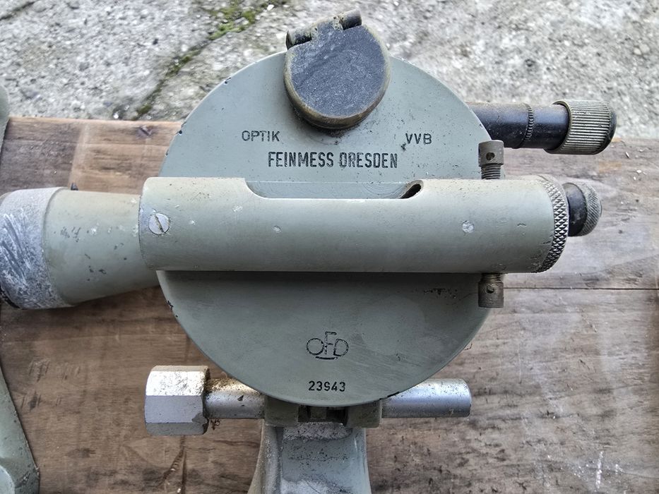 Стари геодезични уреди