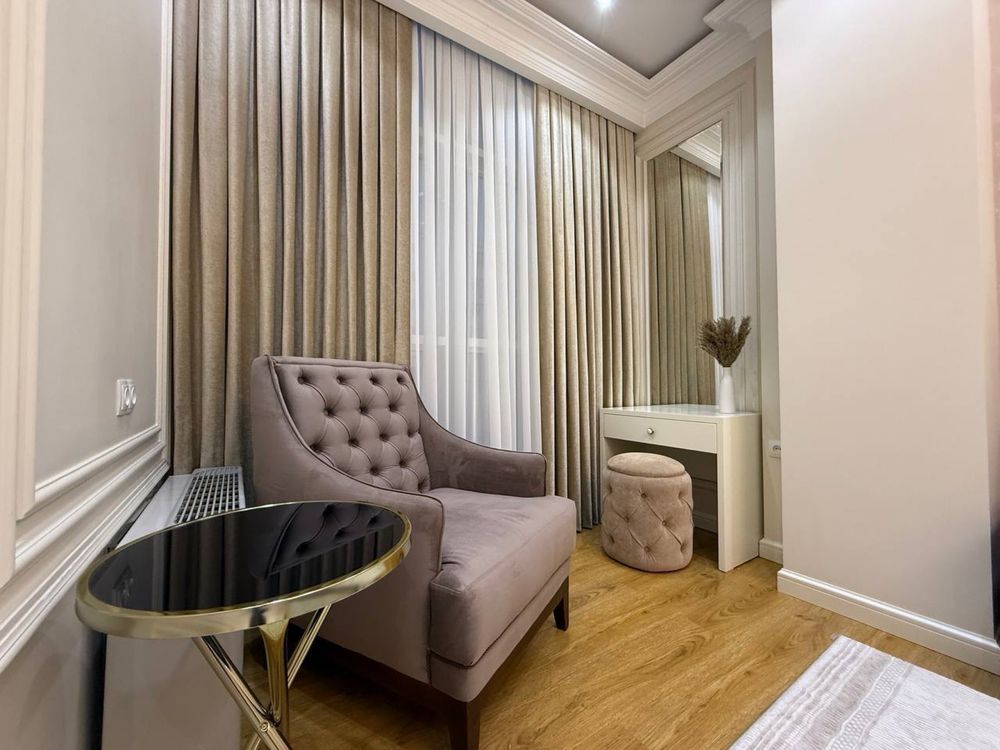 новостройка 4/10/11 ЖК Tiara Residence ор: универ. Инха
