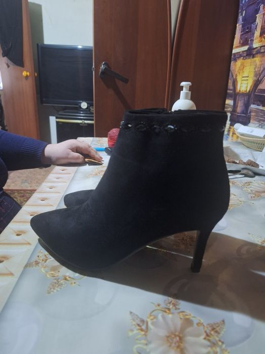 Продам  полуботиночки